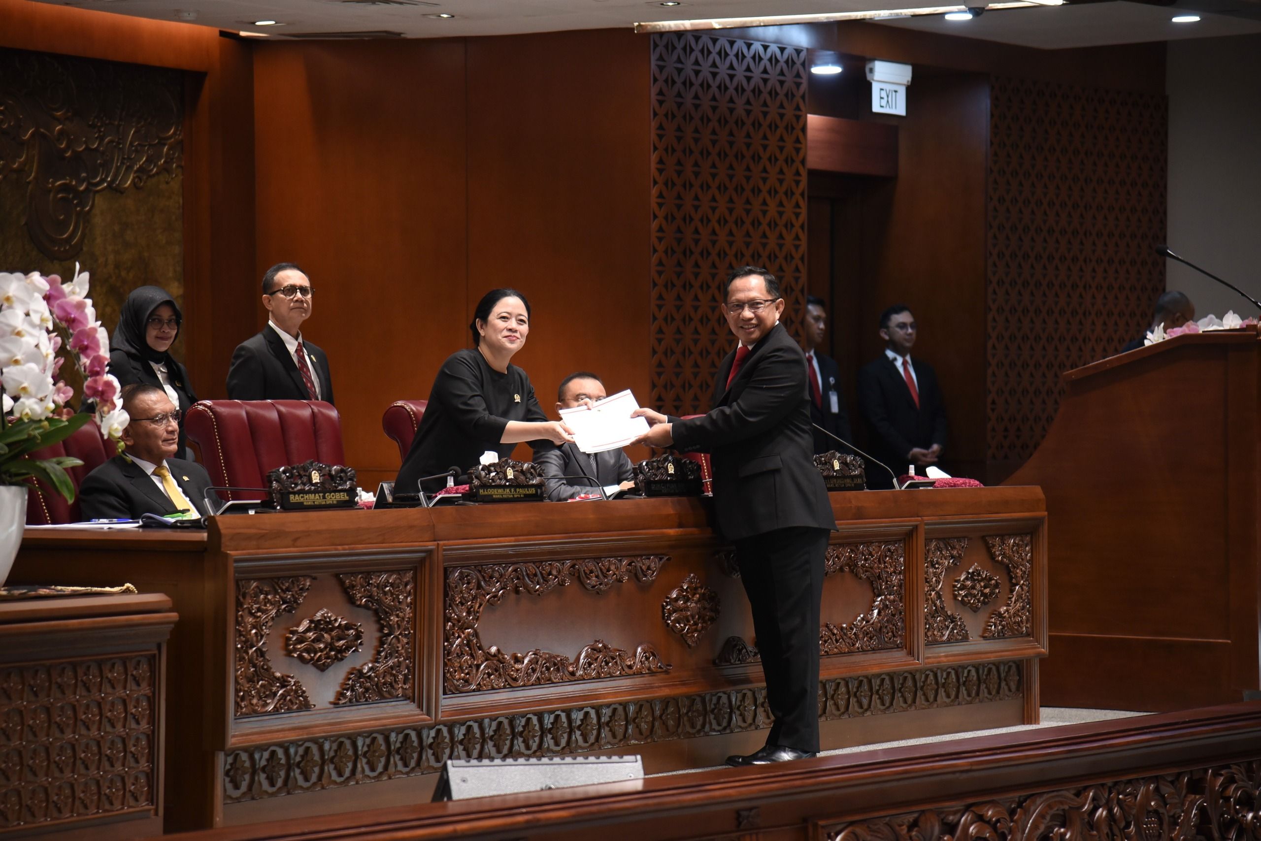 RUU Desa Resmi Disahkan, Masa Jabatan Kepala Desa menjadi 8 Tahun dan Dapat Dipilih Maksimal Dua Kali