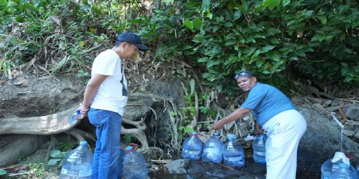 Kemarau Bikin Warga Bekasi Kesulitan Air Bersih, Harus Dicari hingga Karawang